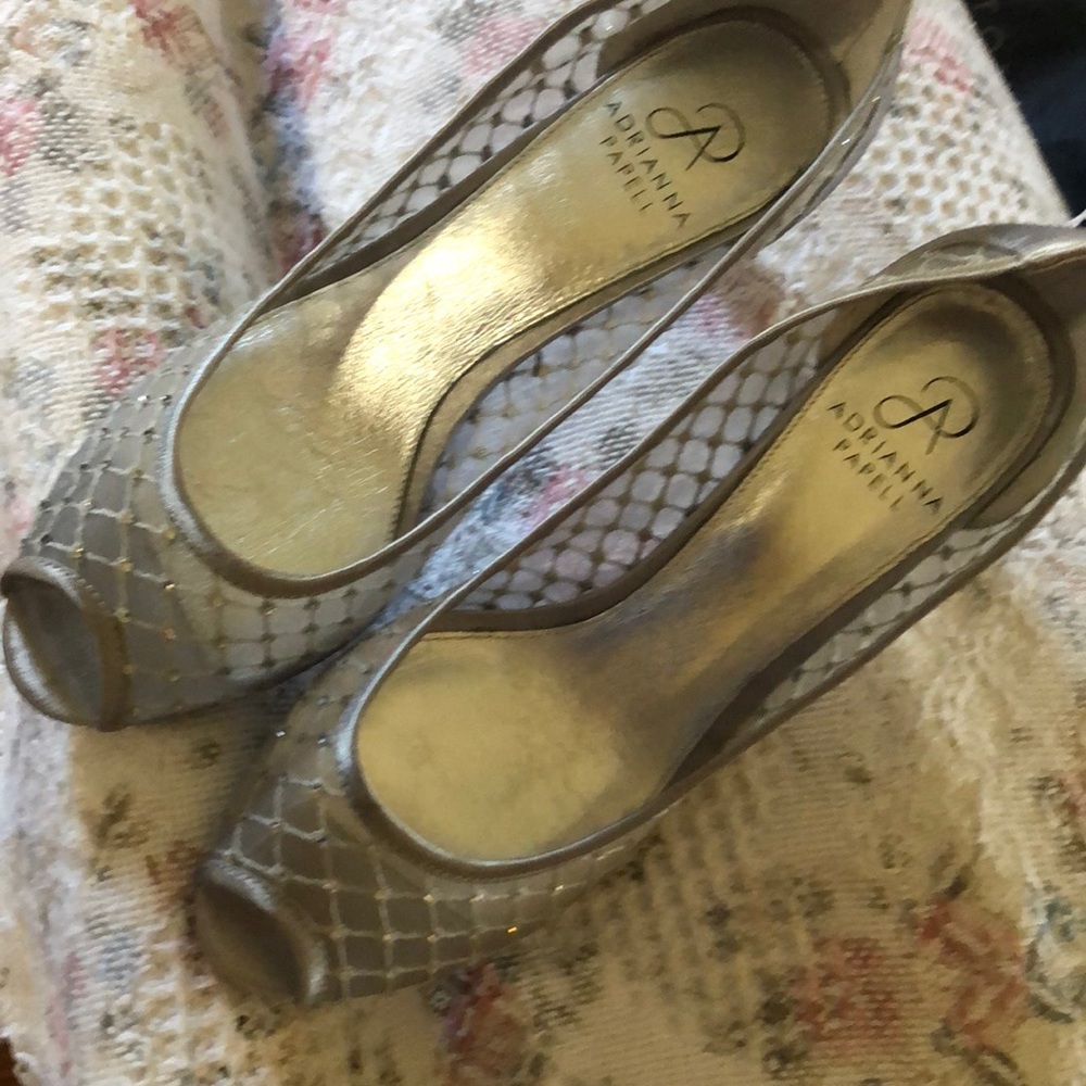 Adrianna Patell size 9
